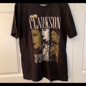 Kelly Clarkson 2019 tour shirt